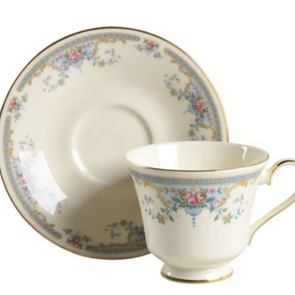 Footed Cup & Saucer Set Juliet